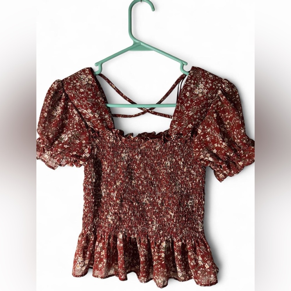 Floral Smocked Puff Sleeve Top - Red